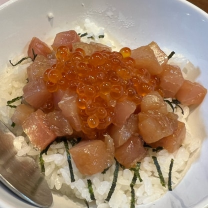 調味料は家にあるものだったので、簡単に作れました！ちょっと贅沢に、いくらも添えて（笑）美味しかったです‼︎